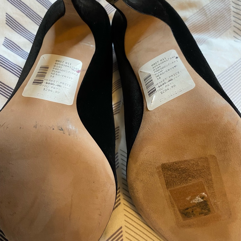Valentino Garavani Black Velvet Pumps With PVC Trim. - Picture 4 of 9